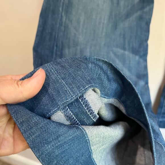 7 For all Mankind Low Rise DOJO Flare Jeans Size 29 - Picture 8 of 9